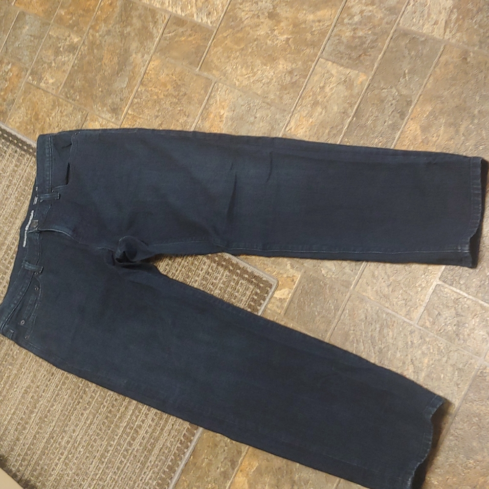 NWOT Amazon Essentials Jeans mn. sz.35x32